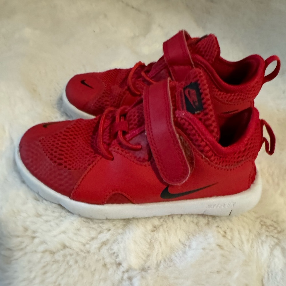 Unisex Nike toddler sneakers
